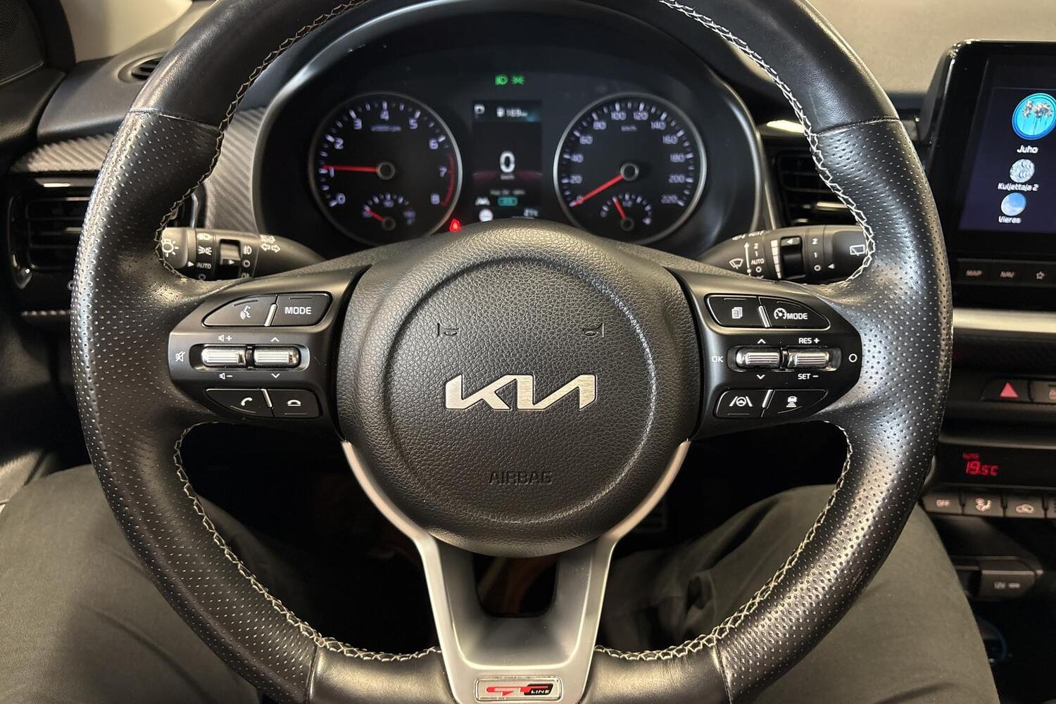 Kia Stonic vaihtoauto