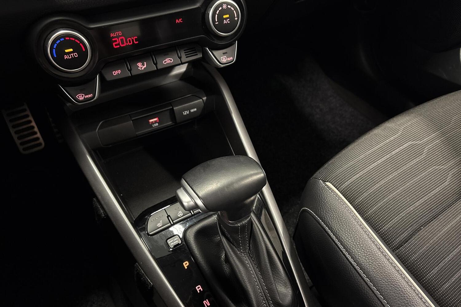 Kia Stonic vaihtoauto
