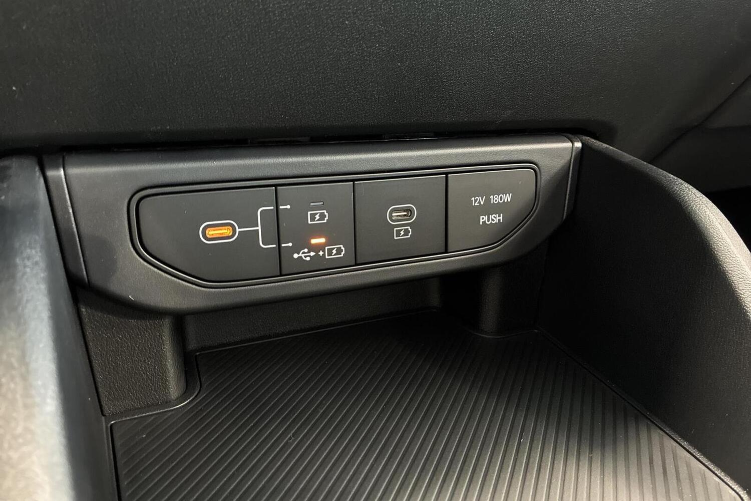 Kia K4 vaihtoauto