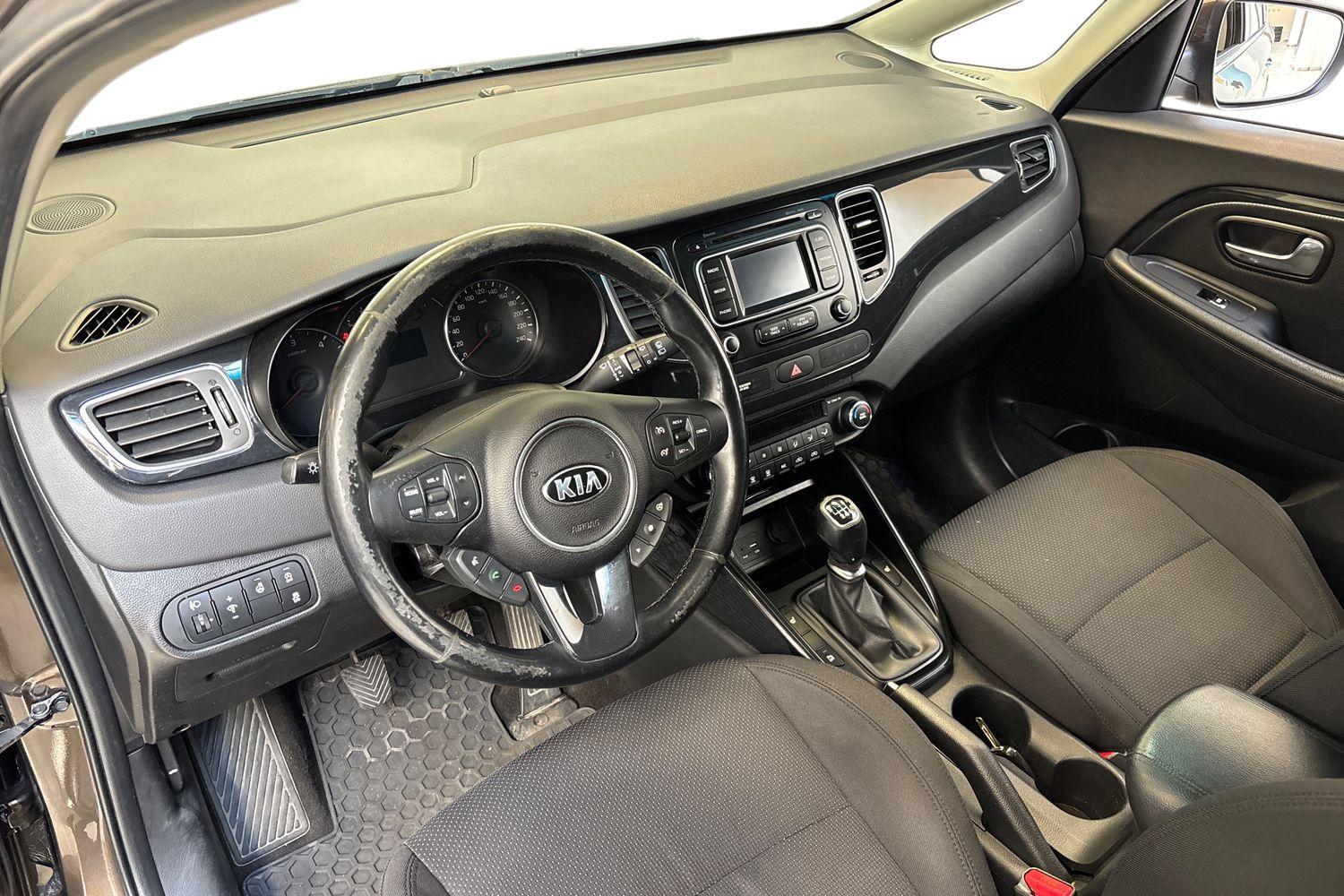 Kia Carens vaihtoauto