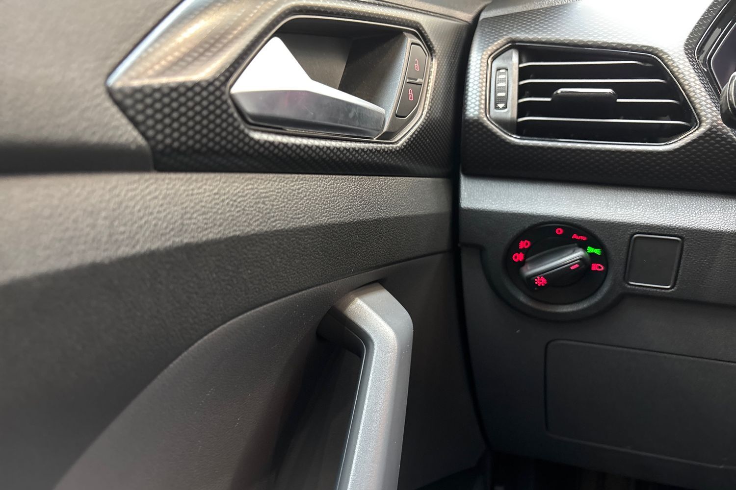 Volkswagen T-Cross vaihtoauto