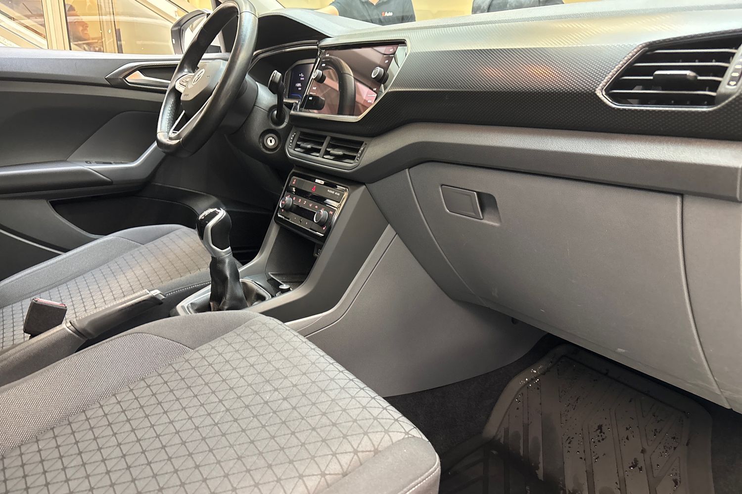 Volkswagen T-Cross vaihtoauto