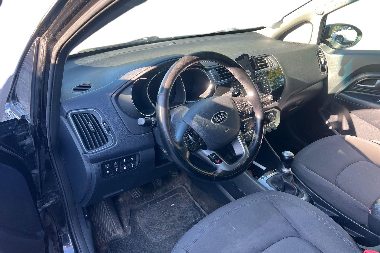 Kia Rio vaihtoauto
