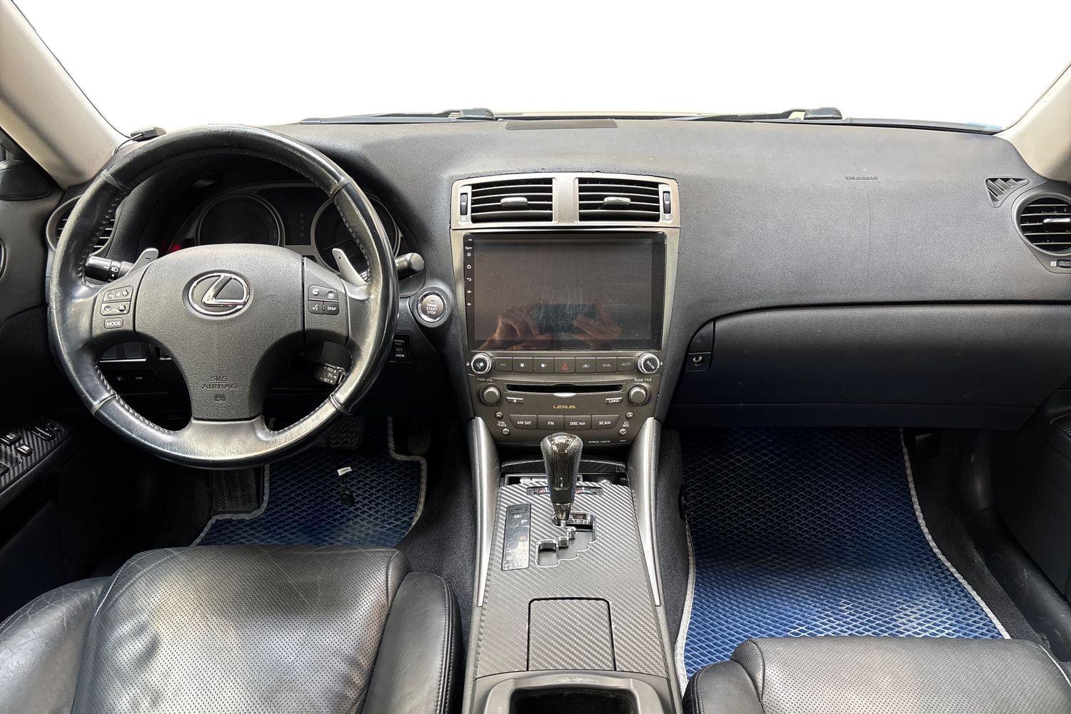 Lexus IS vaihtoauto