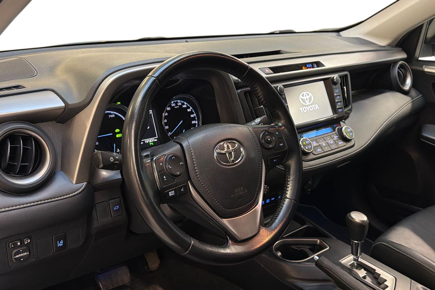 Toyota RAV4 vaihtoauto