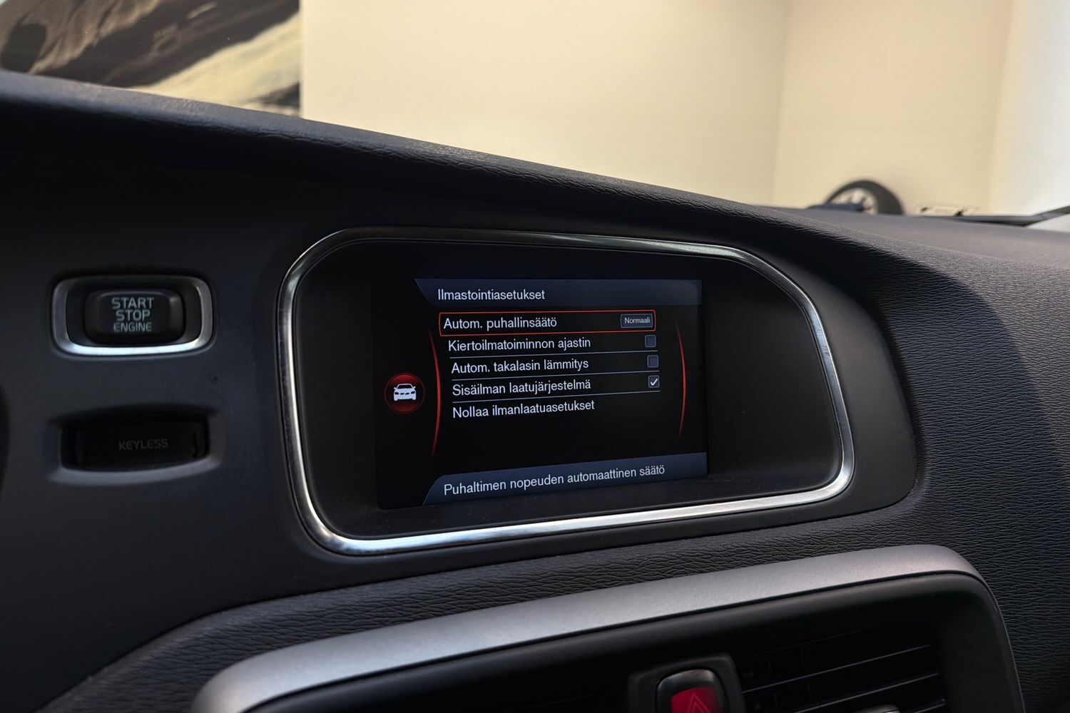Volvo V40 vaihtoauto