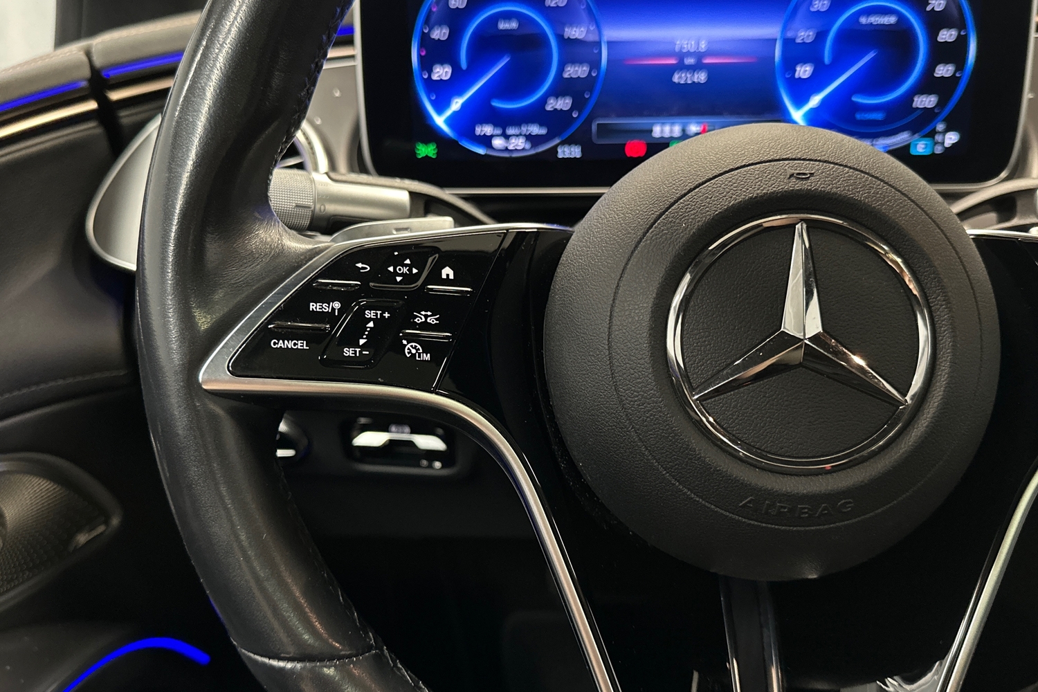 Mercedes-Benz EQS vaihtoauto