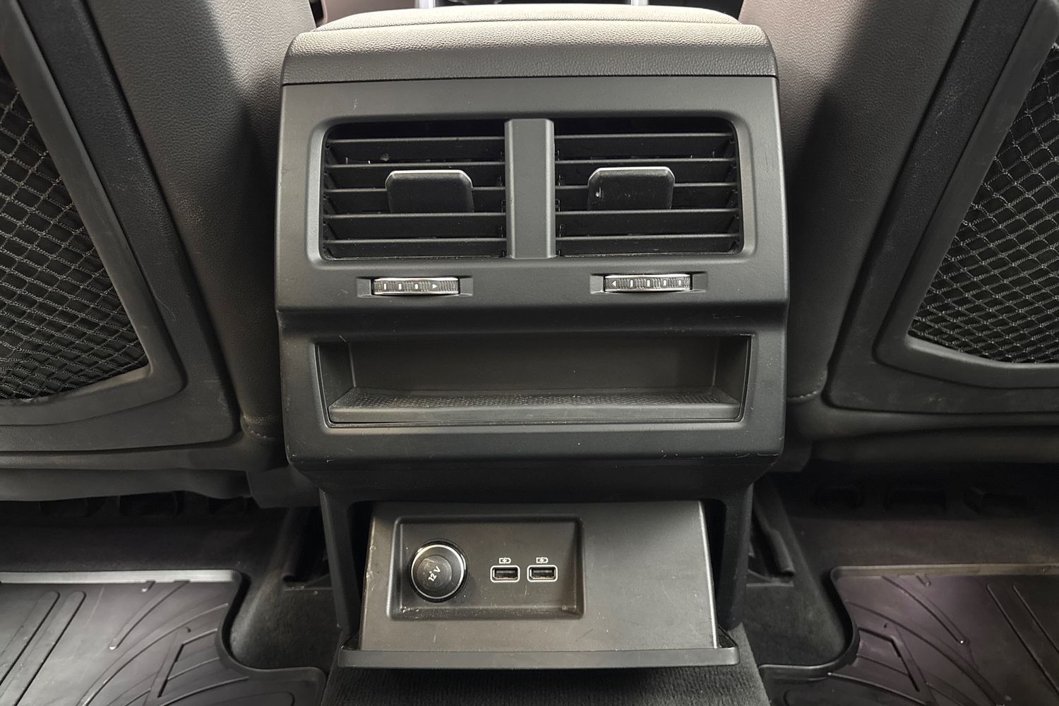 Volkswagen Touareg vaihtoauto