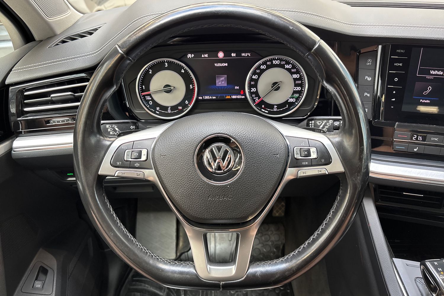Volkswagen Touareg vaihtoauto