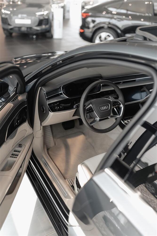 Audi A8 vaihtoauto