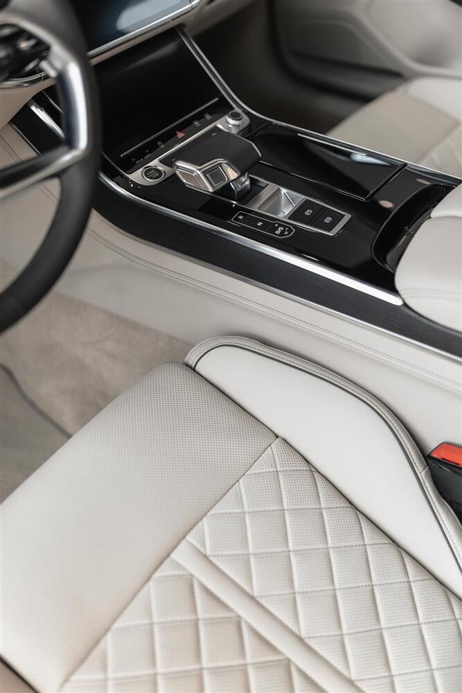 Audi A8 vaihtoauto