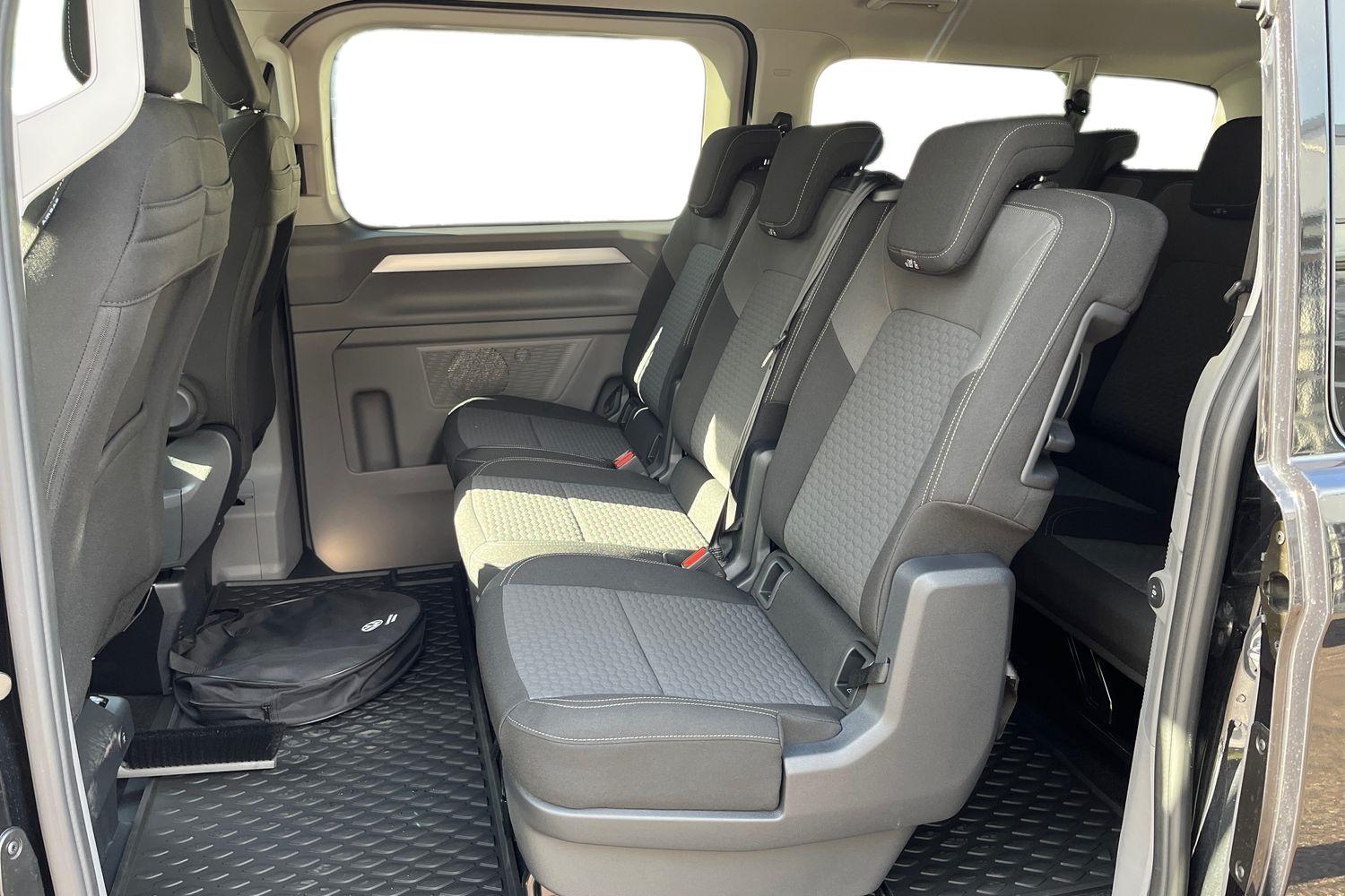 Volkswagen Caravelle vaihtoauto