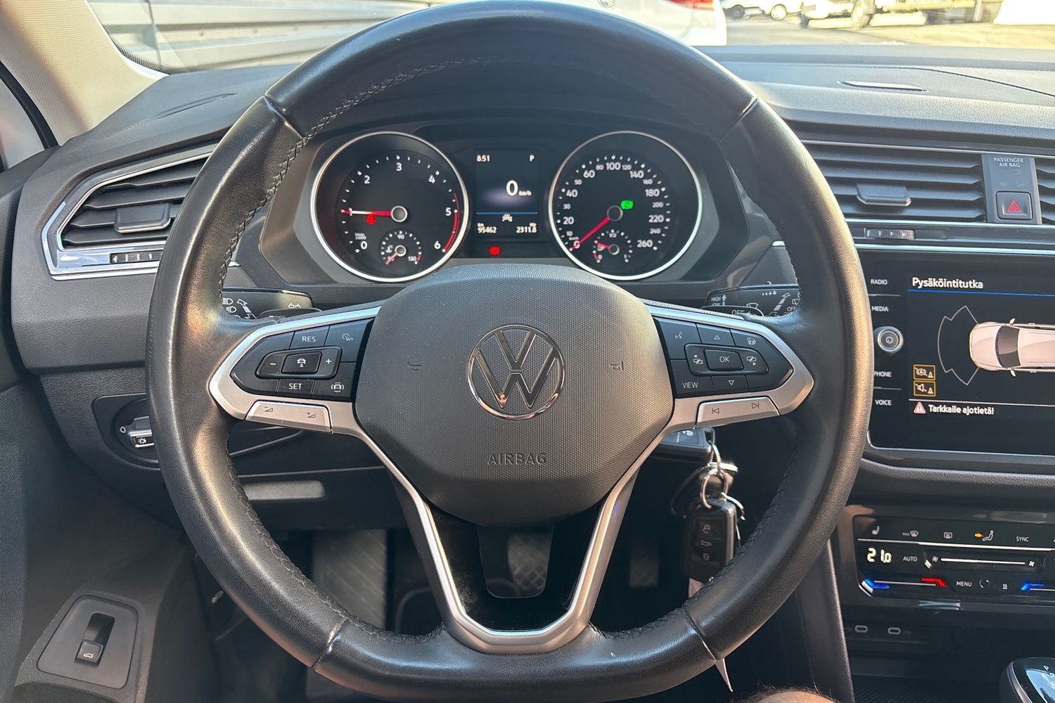 Volkswagen Tiguan vaihtoauto