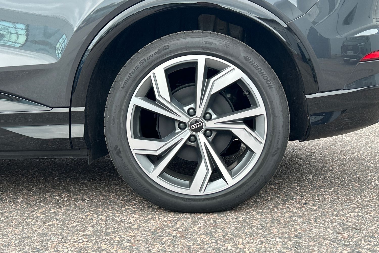 Audi Q4 e-tron vaihtoauto