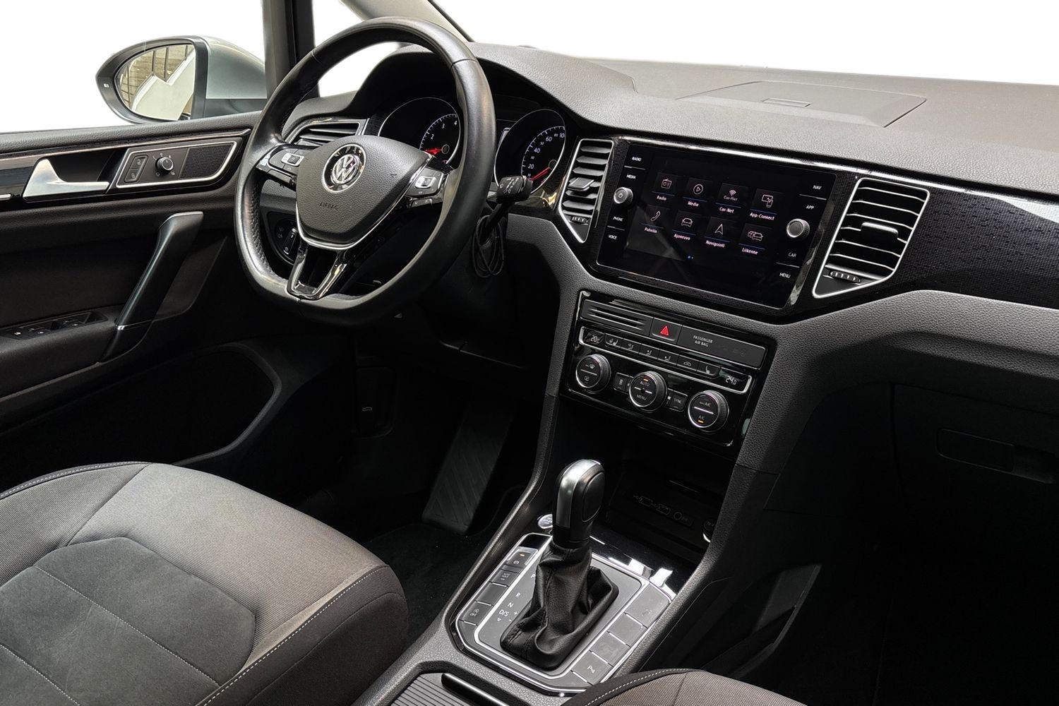 Volkswagen Golf Sportsvan vaihtoauto