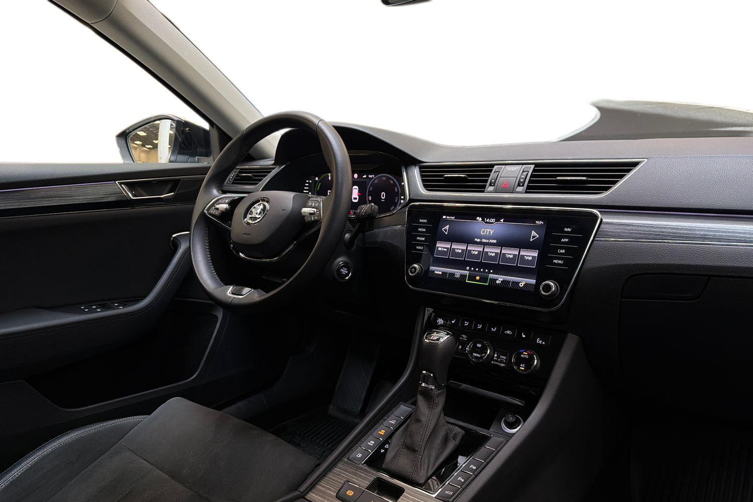 Skoda Superb vaihtoauto