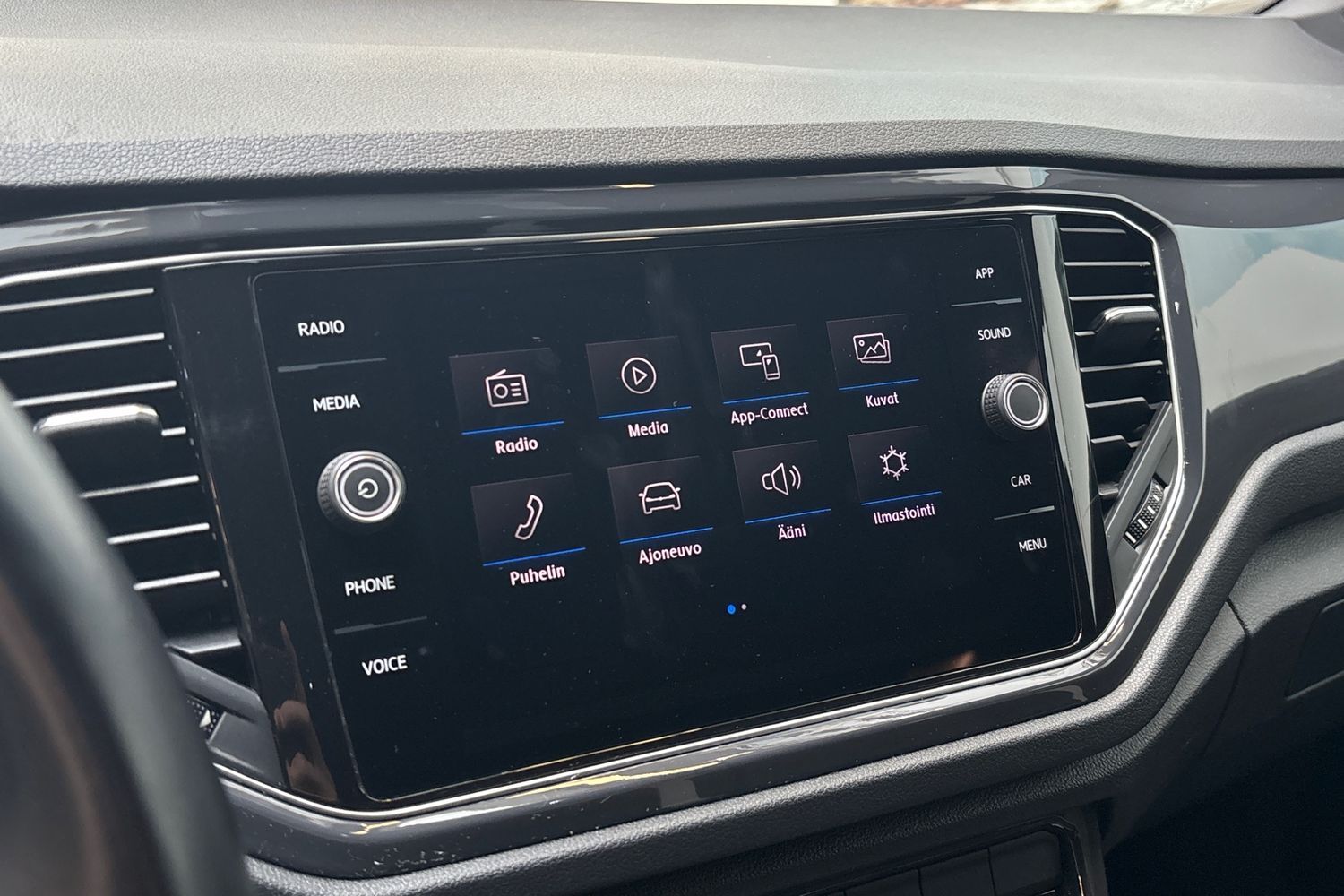 Volkswagen T-Roc vaihtoauto