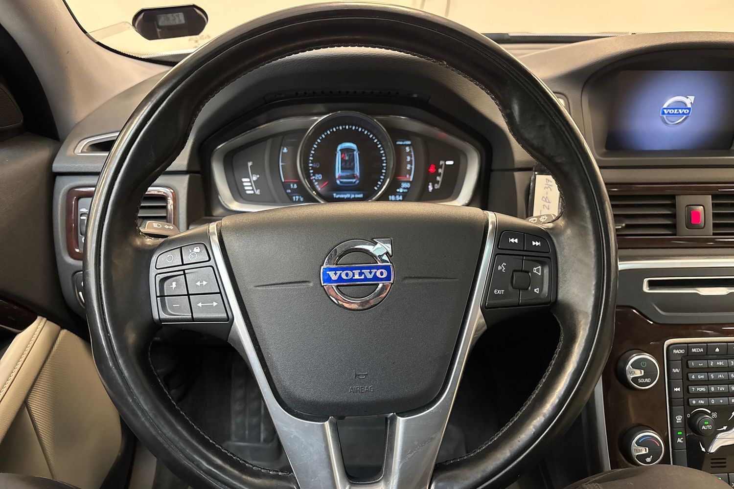 Volvo XC70 vaihtoauto