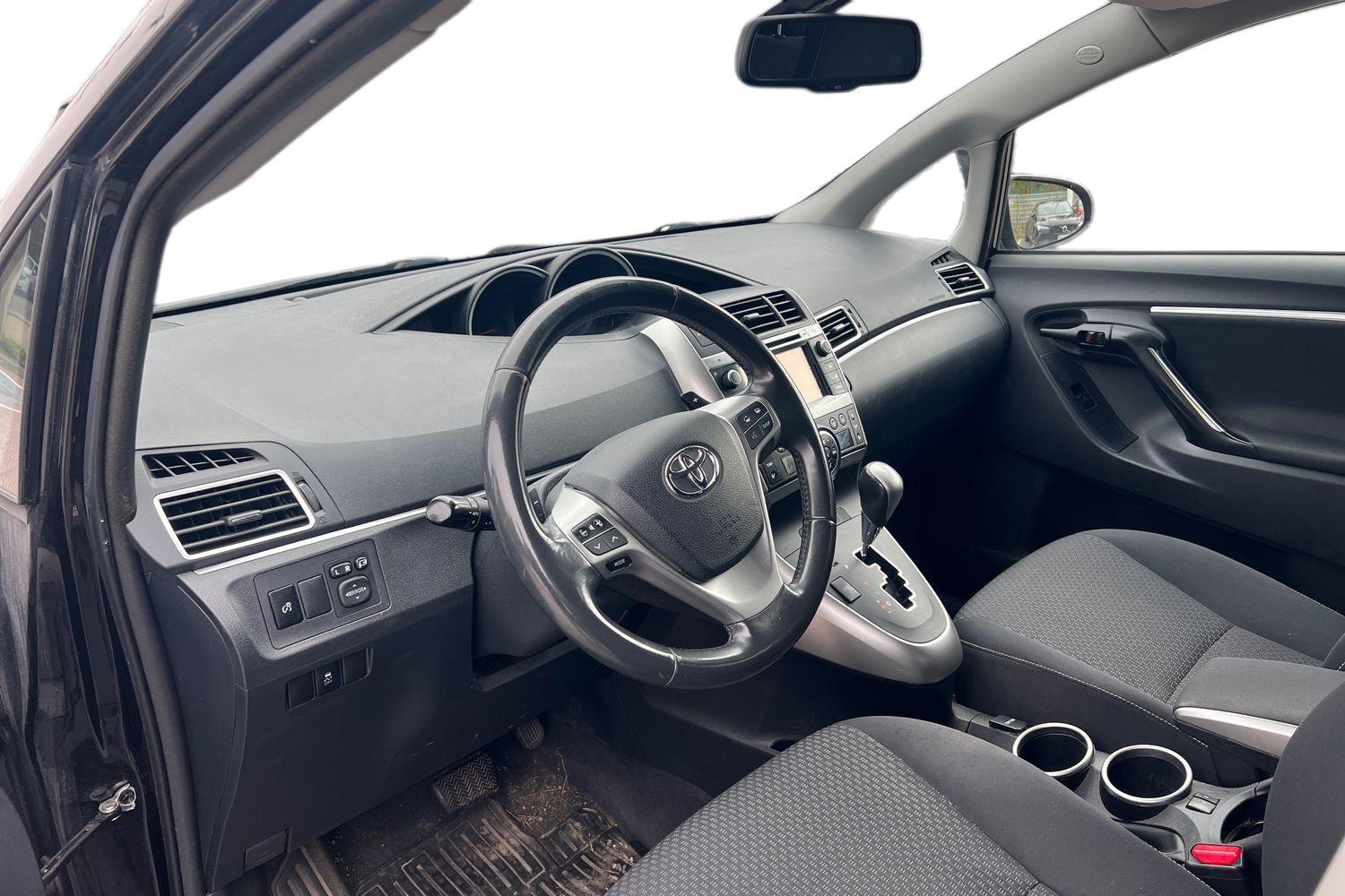 Toyota Verso vaihtoauto