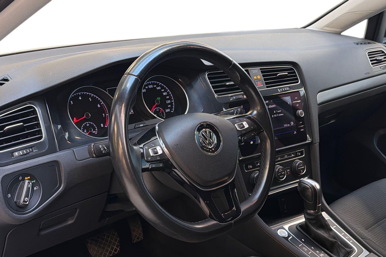Volkswagen Golf vaihtoauto