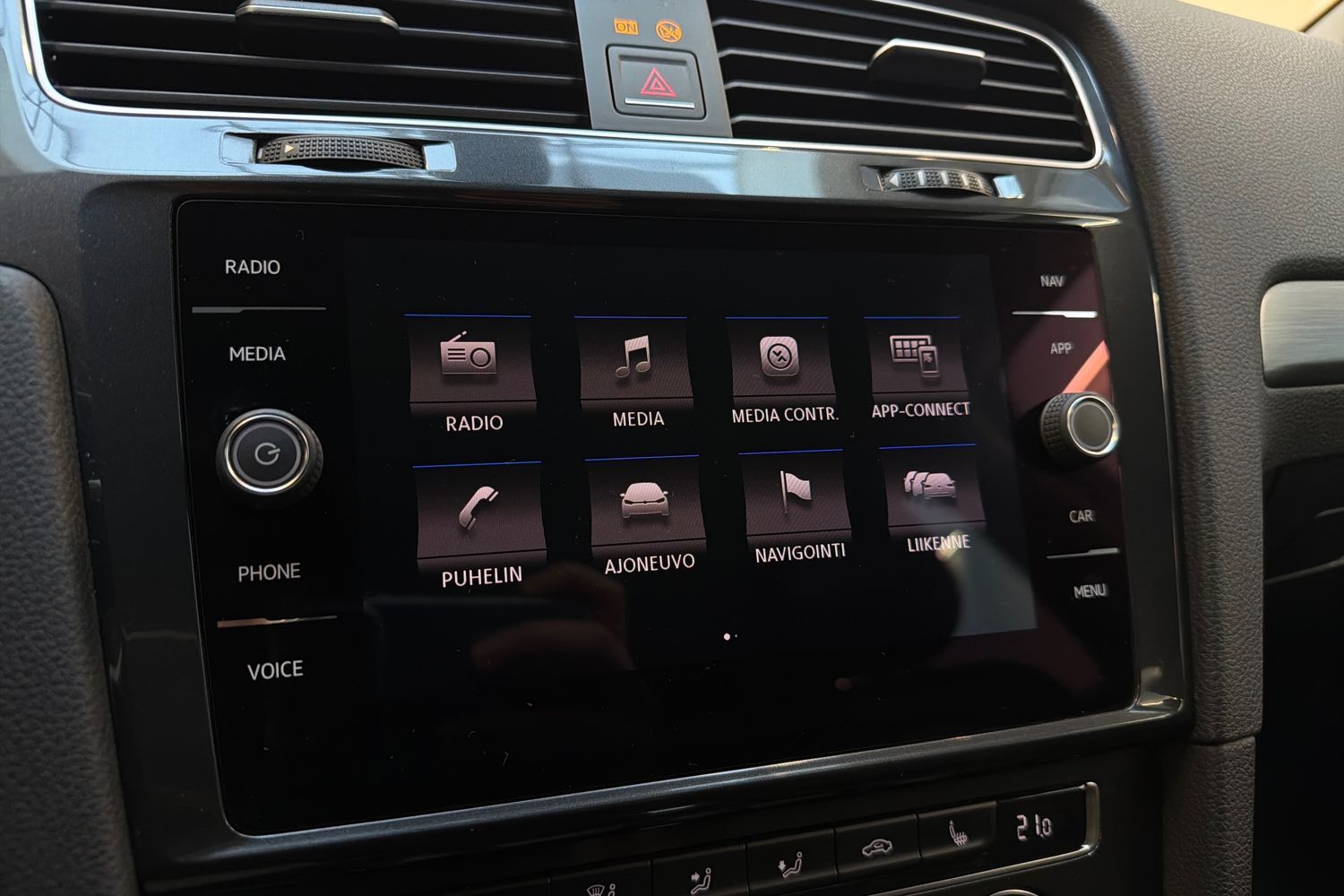 Volkswagen Golf vaihtoauto