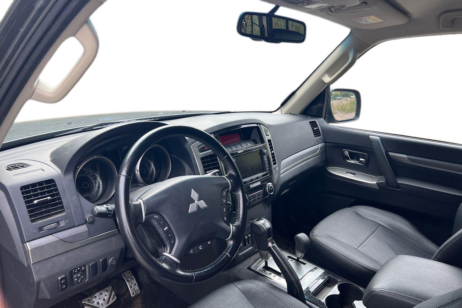 Mitsubishi Pajero vaihtoauto