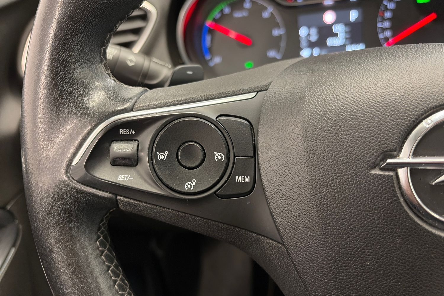 Opel Grandland X vaihtoauto