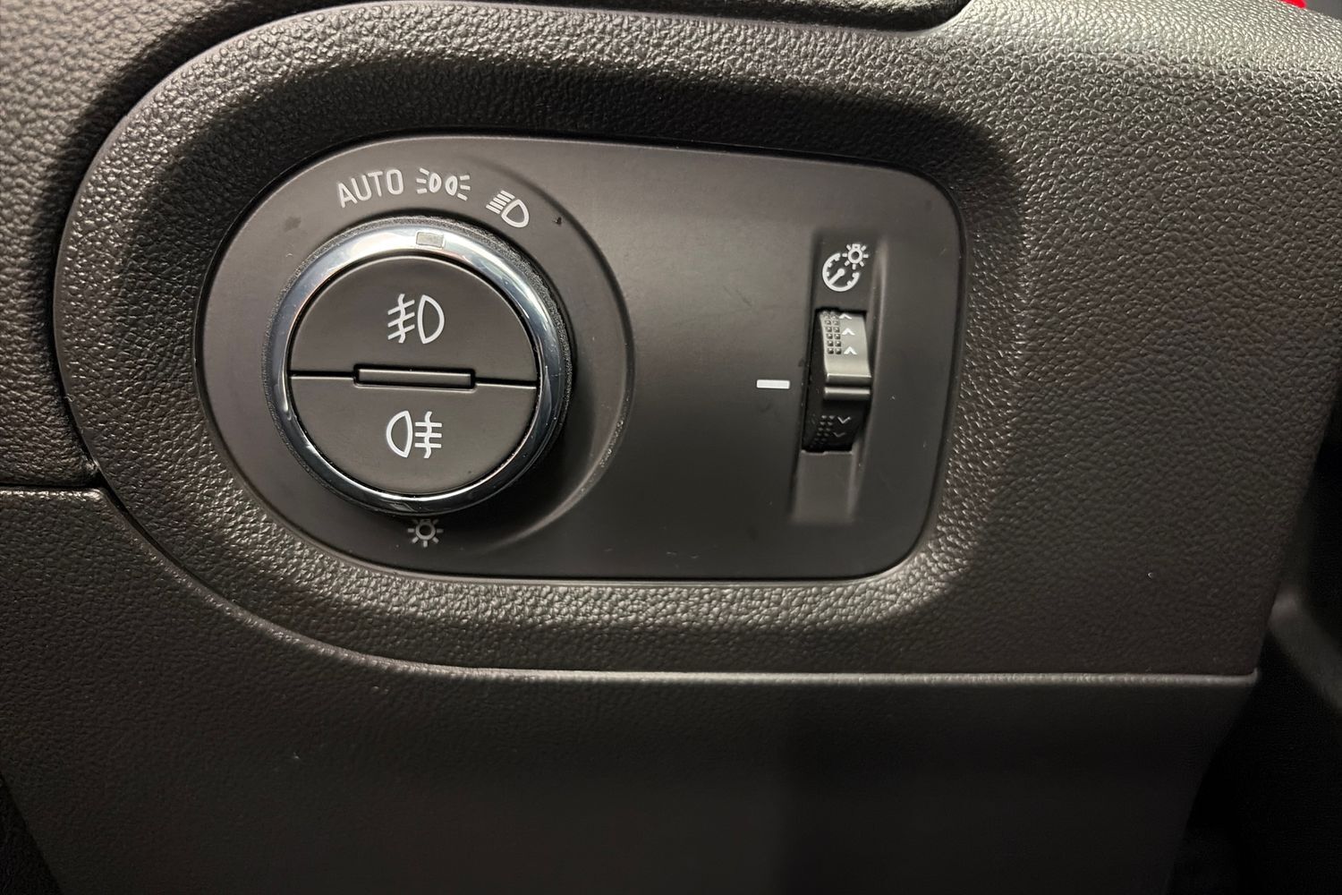 Opel Grandland X vaihtoauto