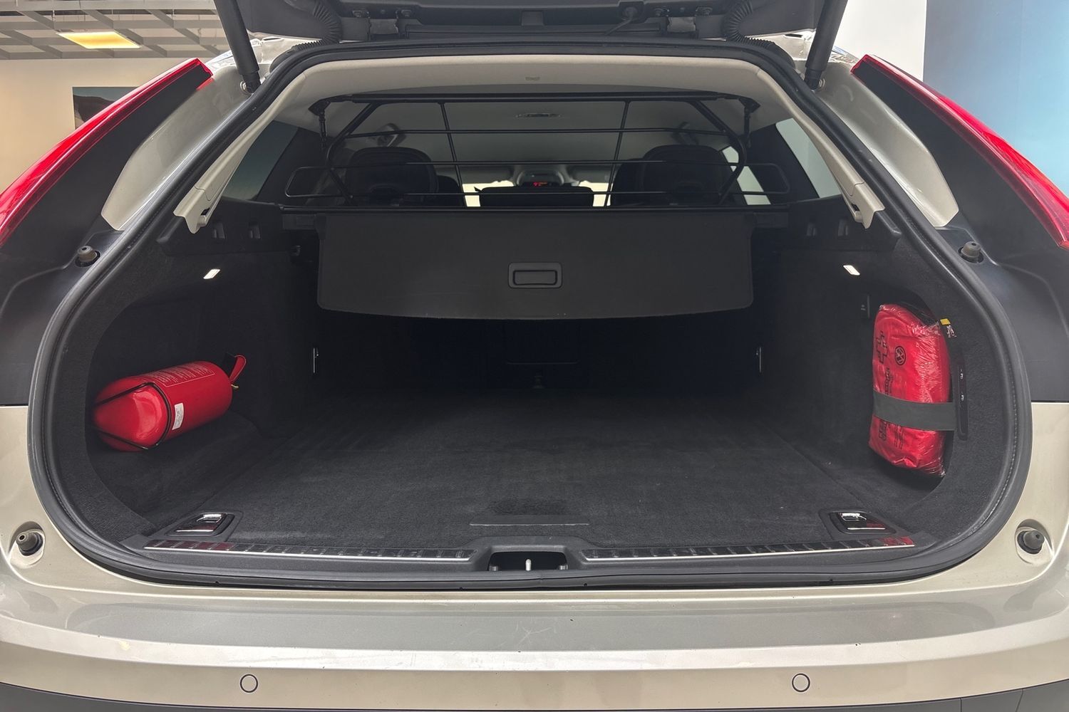 Volvo V90 Cross Country vaihtoauto