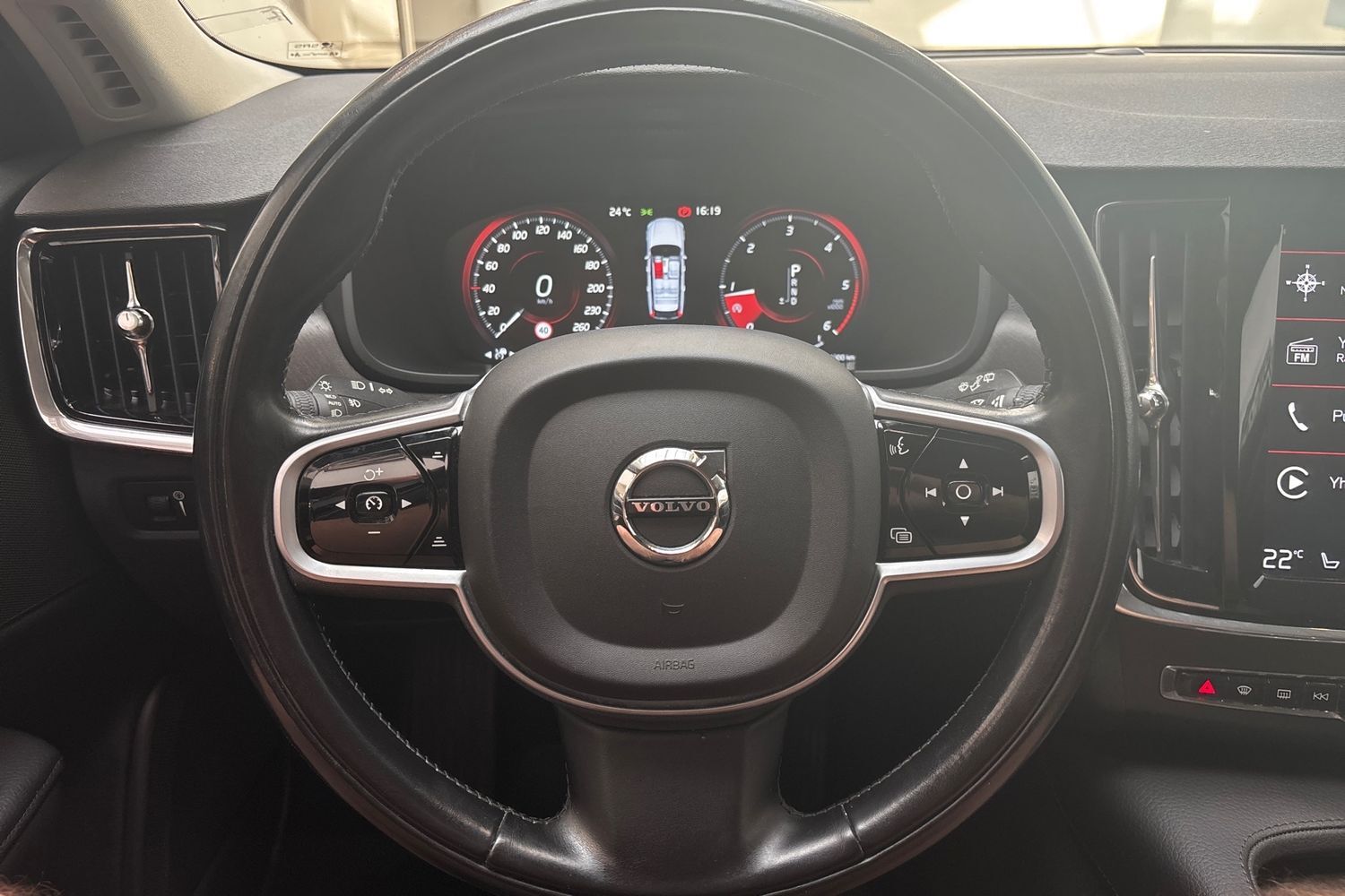 Volvo V90 Cross Country vaihtoauto