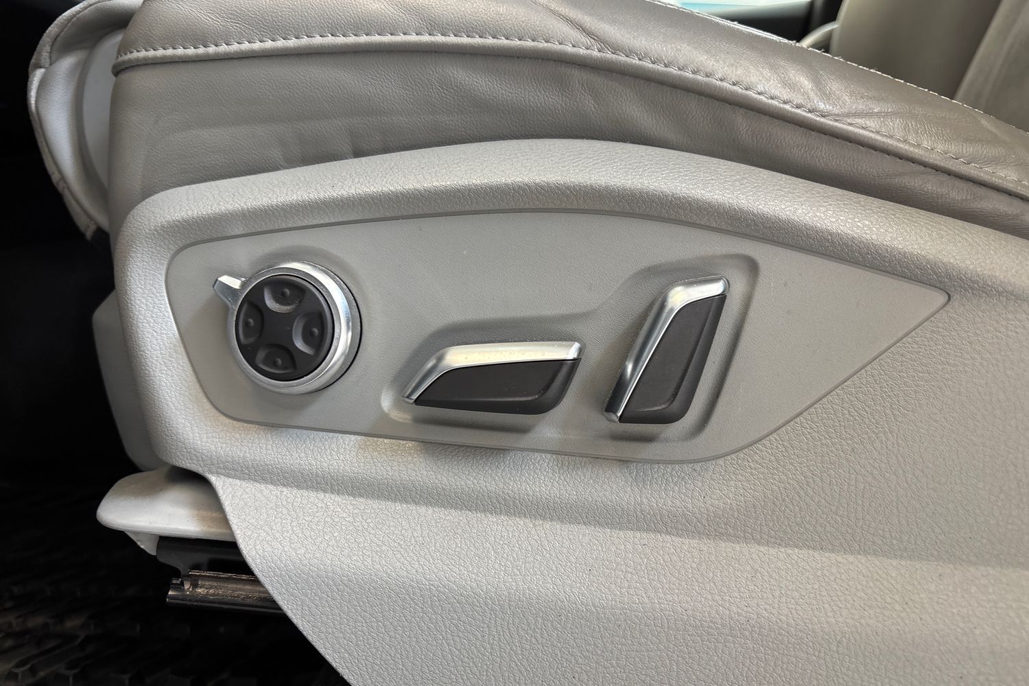Audi Q7 vaihtoauto