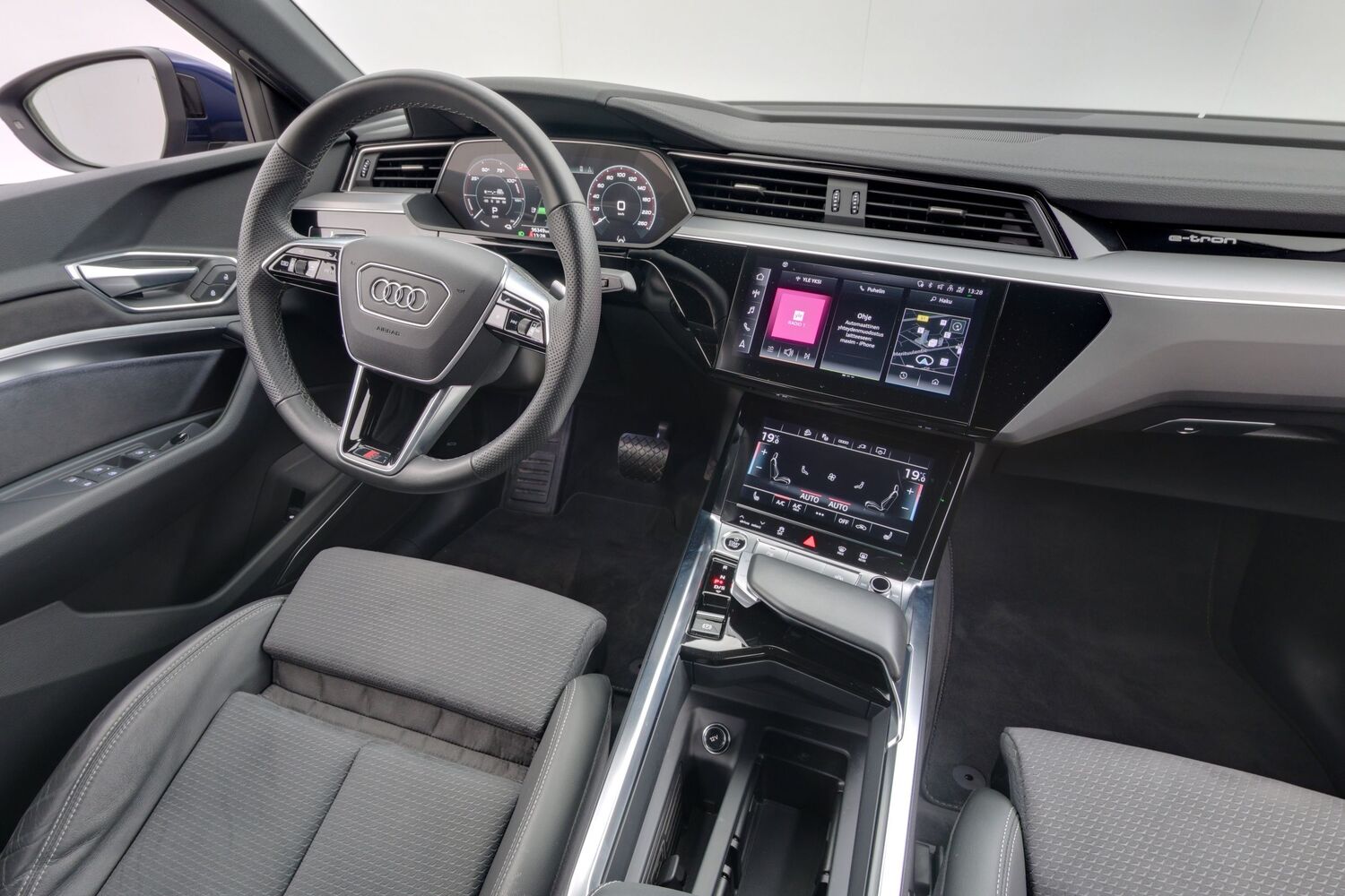 Audi e-tron vaihtoauto
