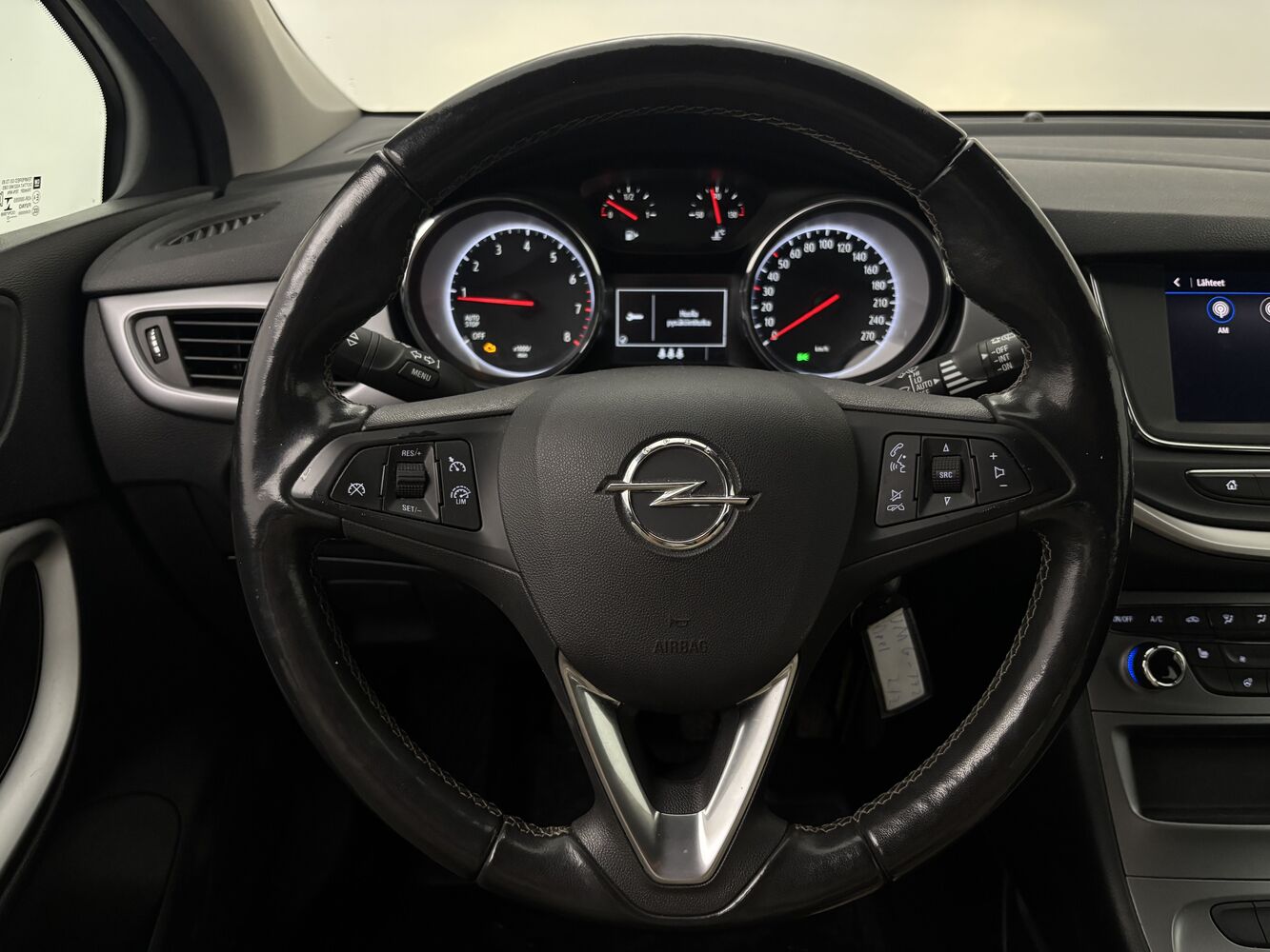 Opel Astra vaihtoauto