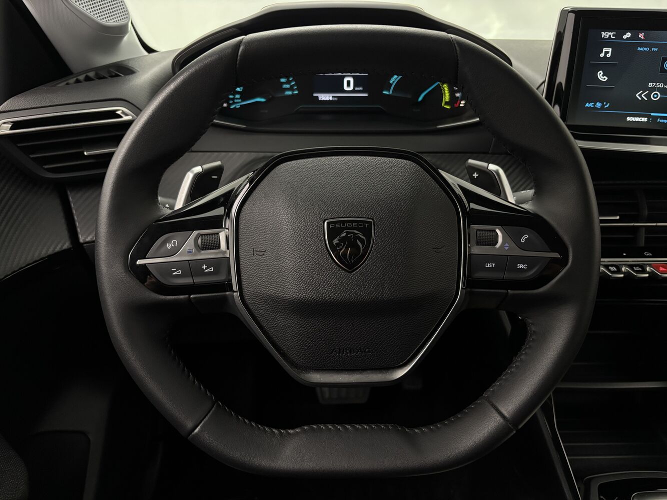 Peugeot 208 vaihtoauto