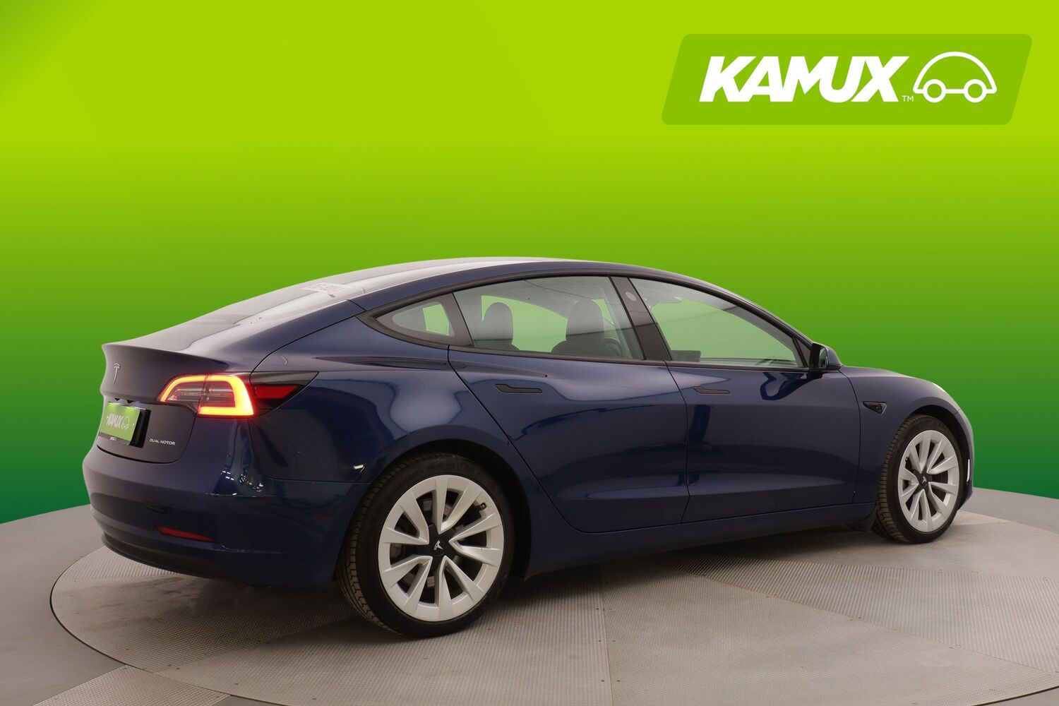 Tesla Model 3 vaihtoauto
