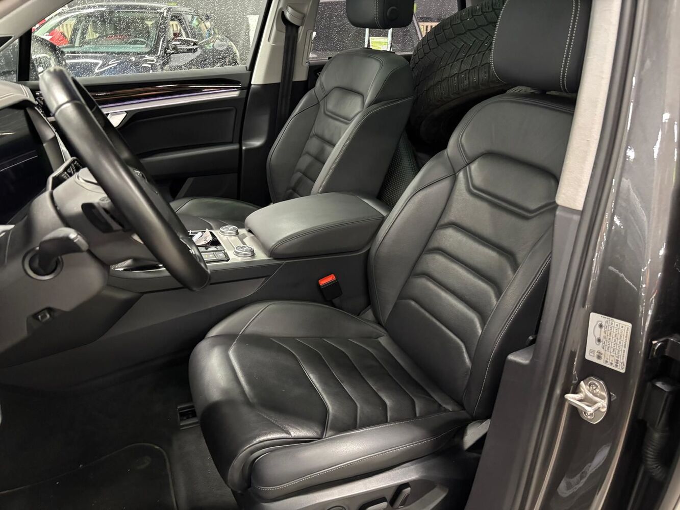Volkswagen Touareg vaihtoauto