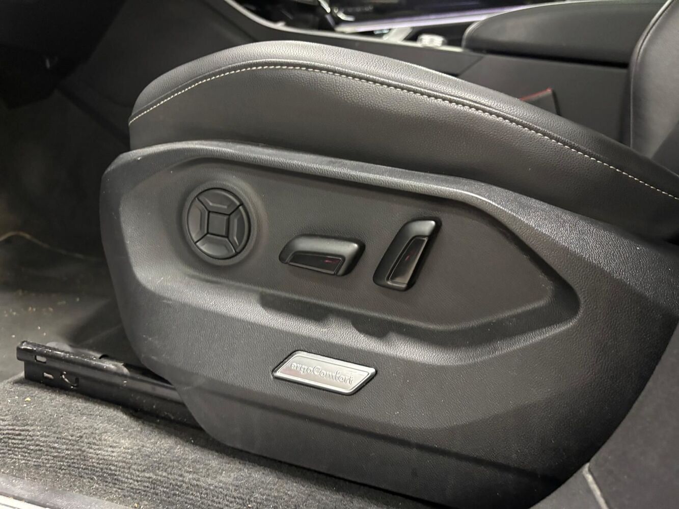 Volkswagen Touareg vaihtoauto
