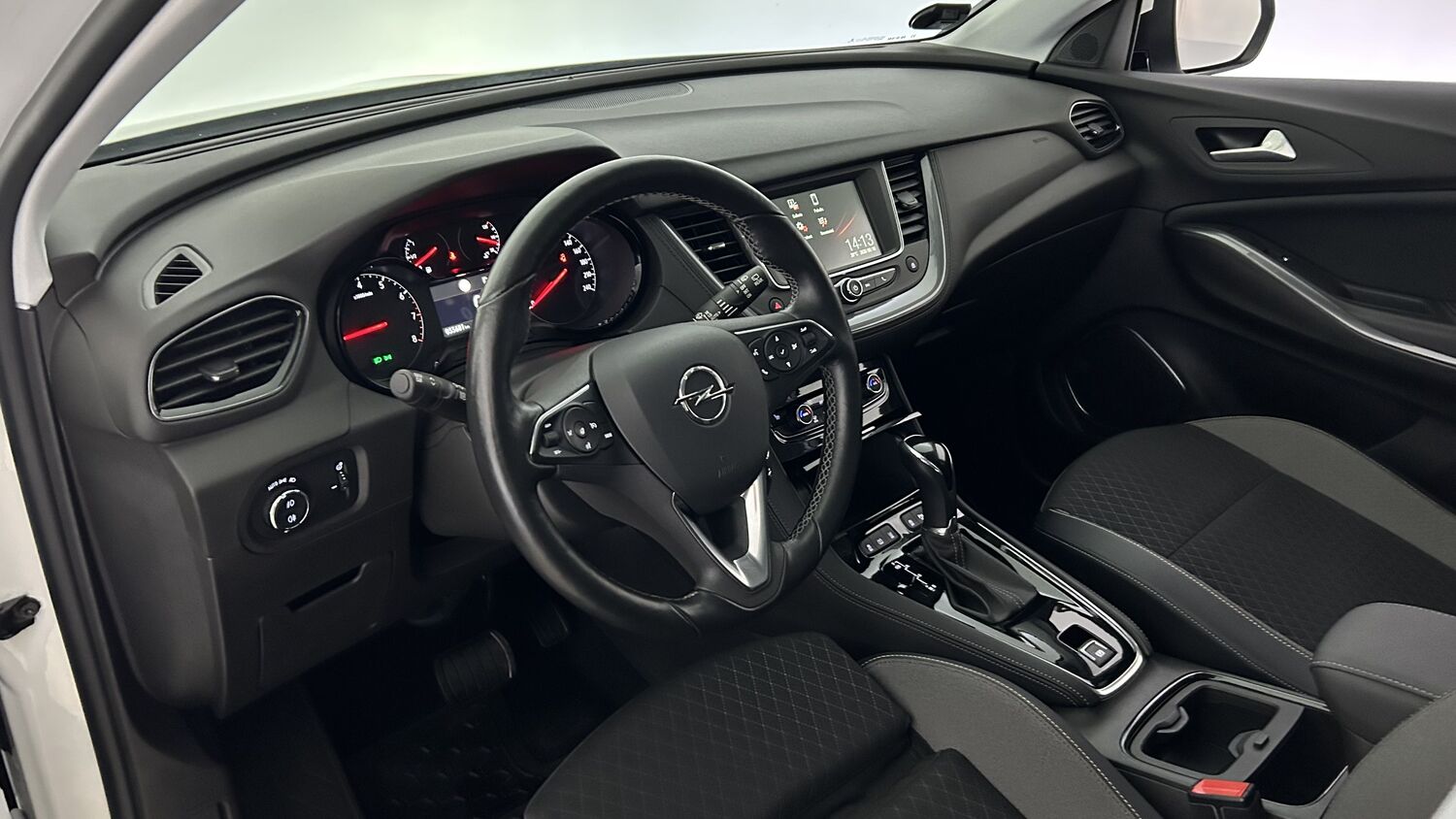Opel Grandland X vaihtoauto