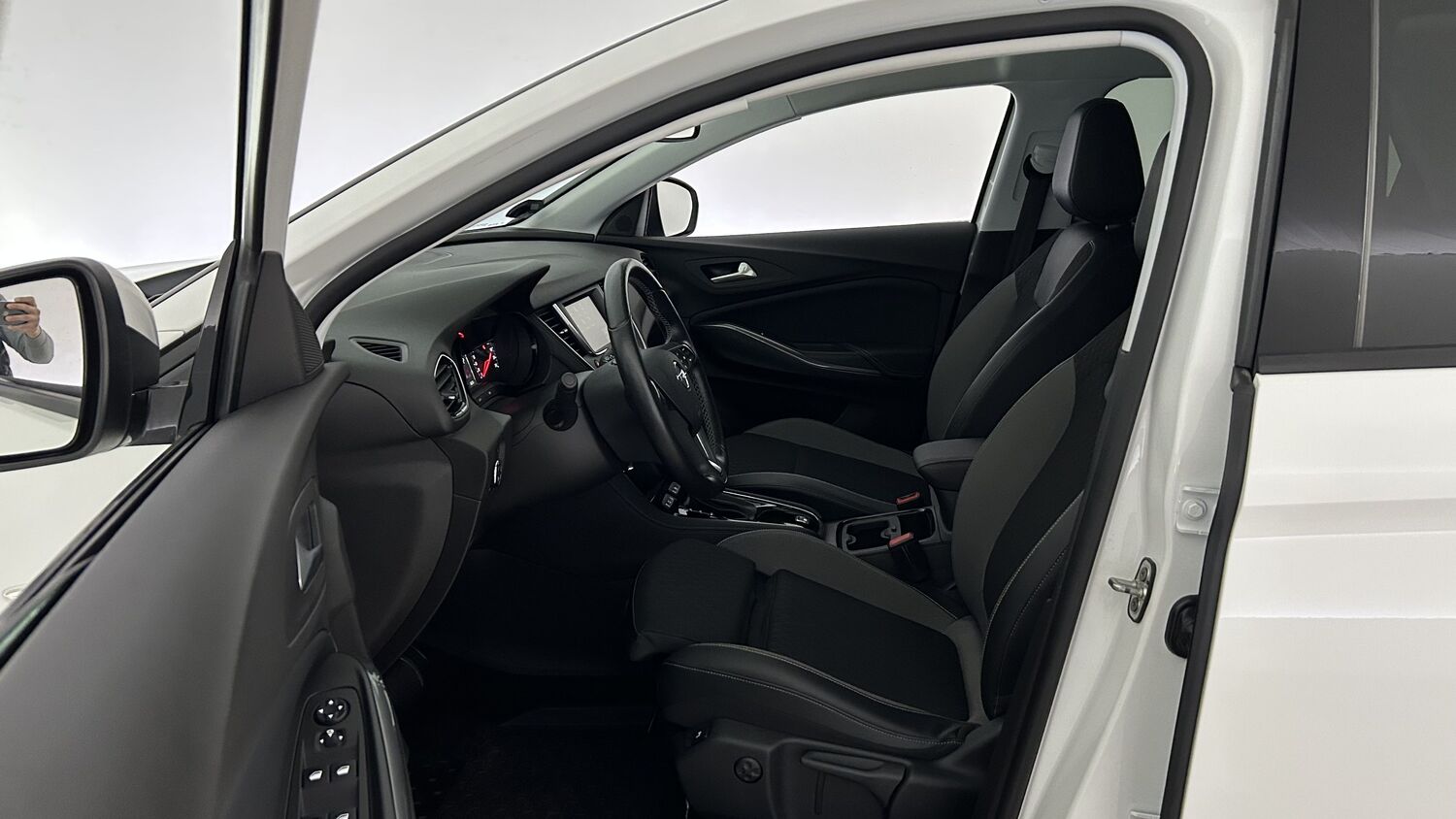 Opel Grandland X vaihtoauto