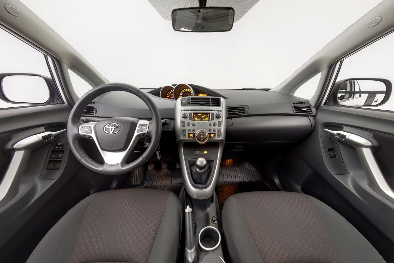 Toyota Verso vaihtoauto