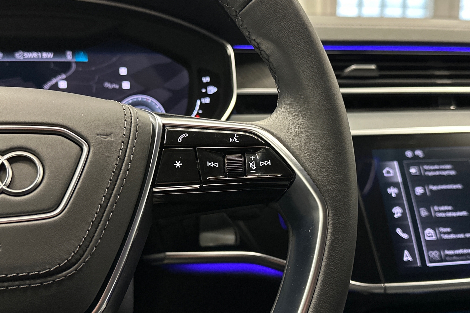 Audi A8 vaihtoauto