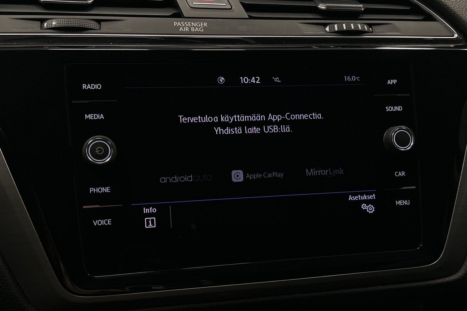 Volkswagen Touran vaihtoauto