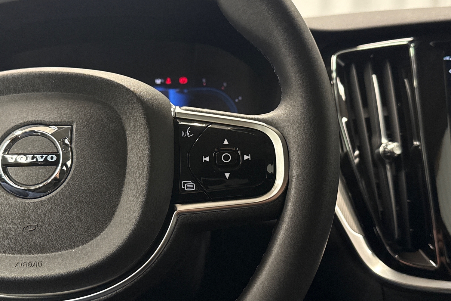 Volvo V60 Cross Country vaihtoauto