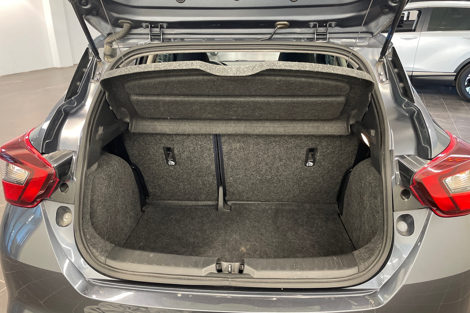 Nissan Micra vaihtoauto