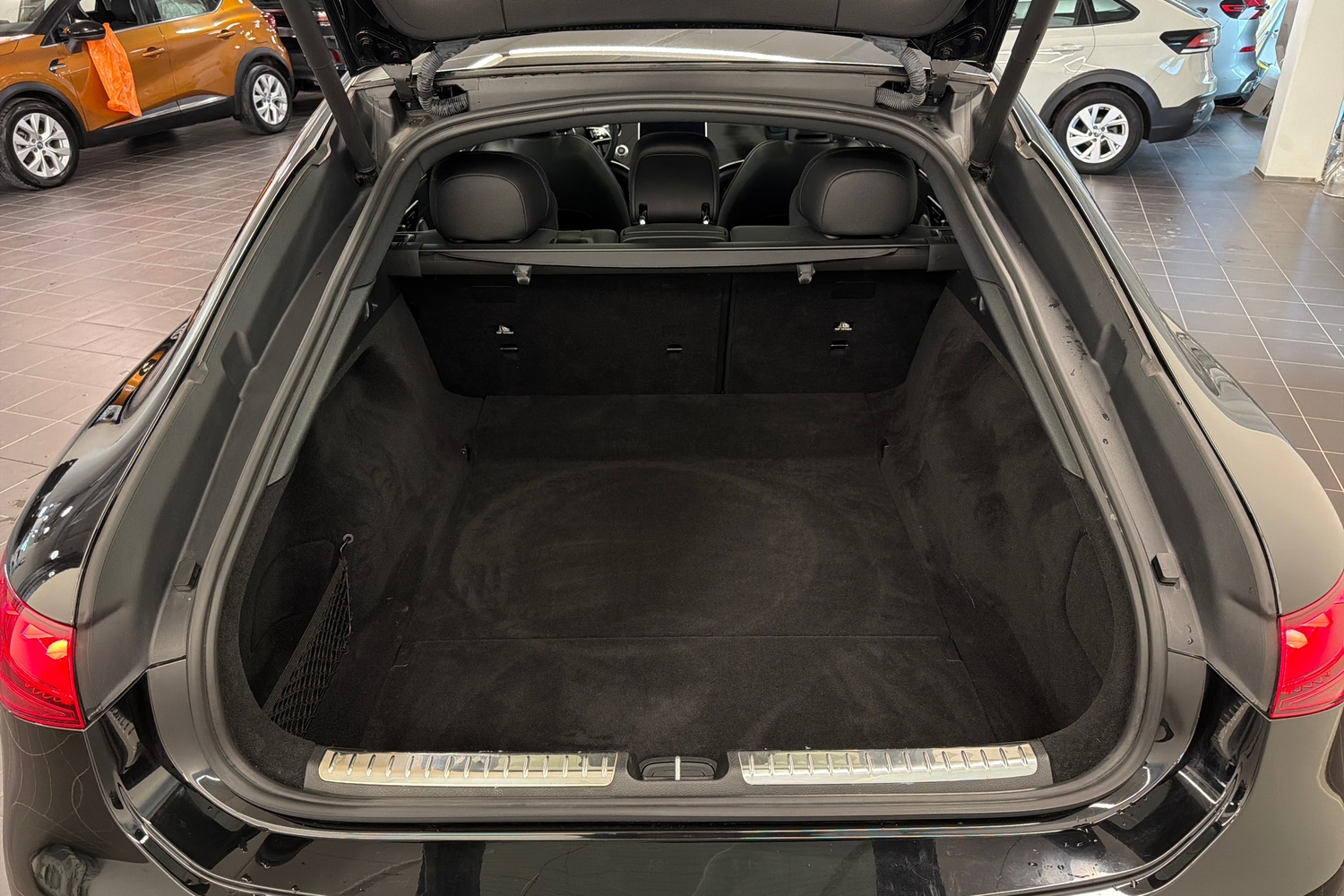 Mercedes-Benz EQS vaihtoauto