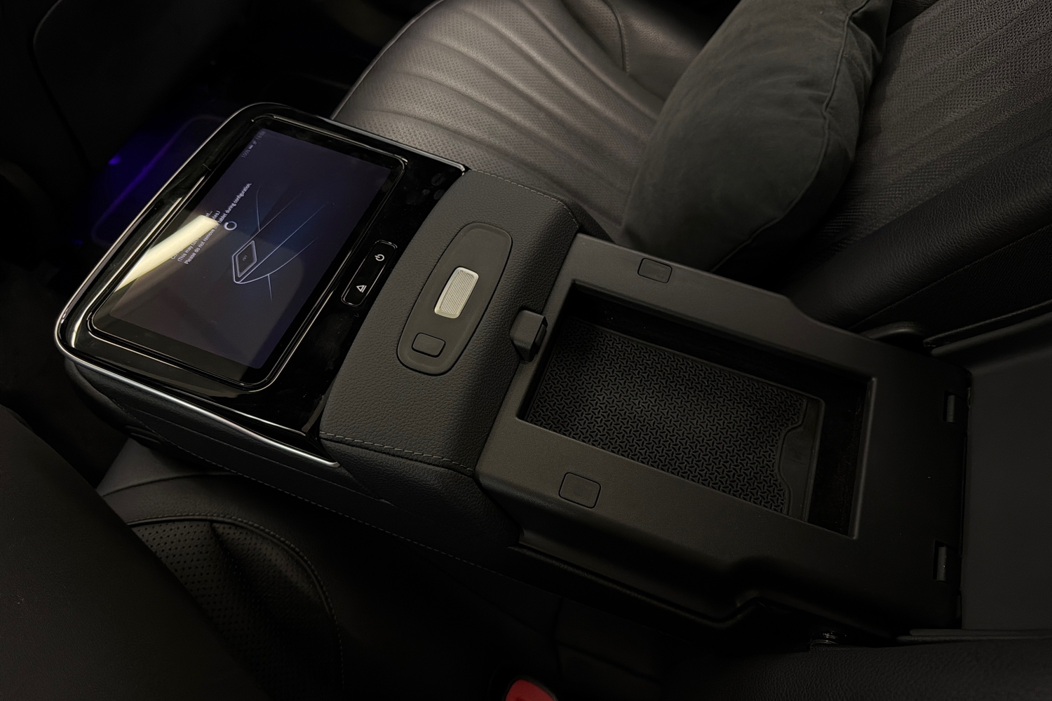 Mercedes-Benz EQS vaihtoauto