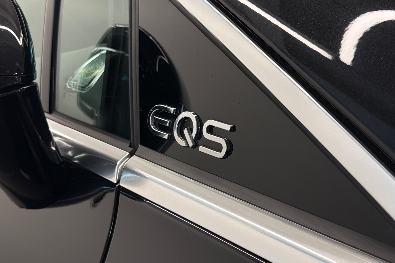 Mercedes-Benz EQS vaihtoauto