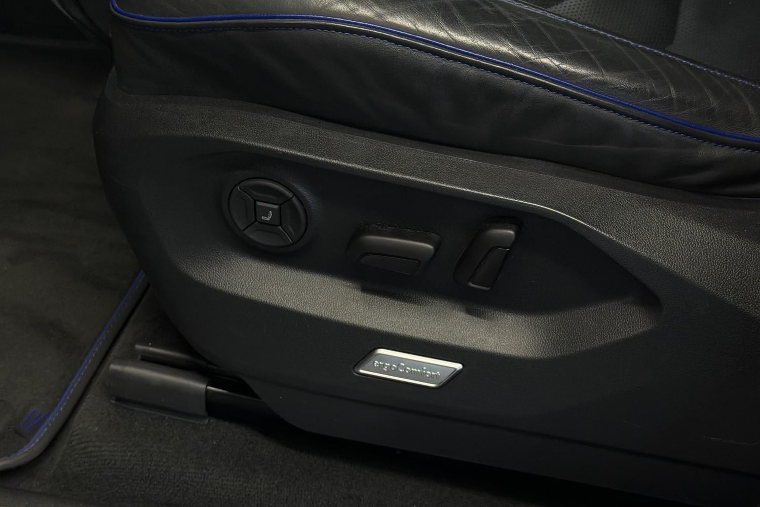 Volkswagen Touareg vaihtoauto