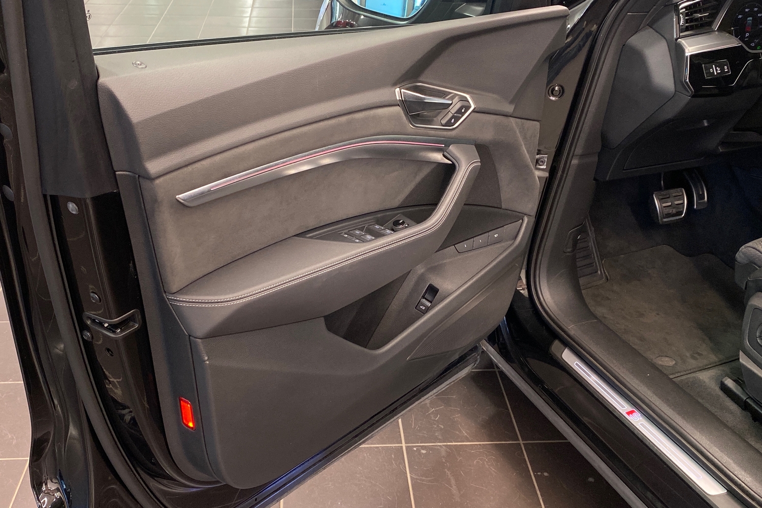 Audi Q8 e-tron vaihtoauto