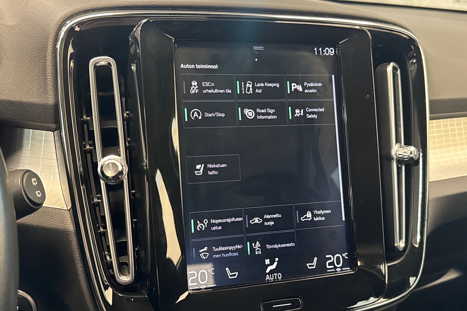 Volvo XC40 vaihtoauto